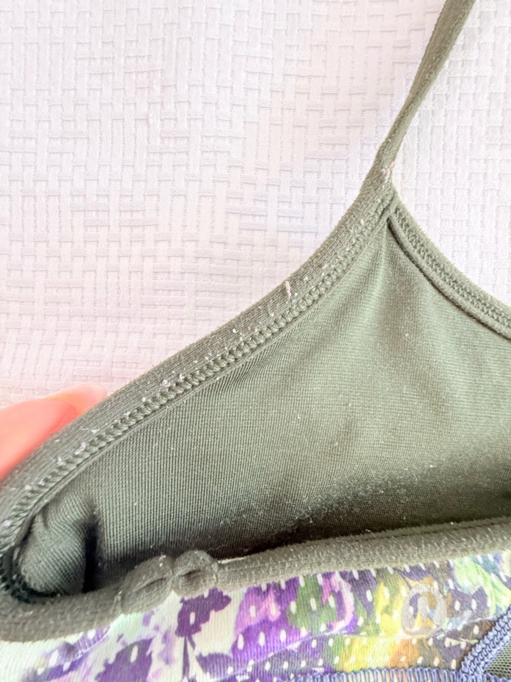 LULULEMON Flow Y Bra IV
Floral Sport White Multi / Gator Green | W2848S - Picture 6 of 11